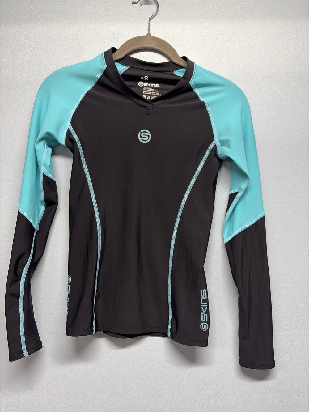Skins Cycling Long Sleeve Black Blue Cycling Shirt Size Youth Small